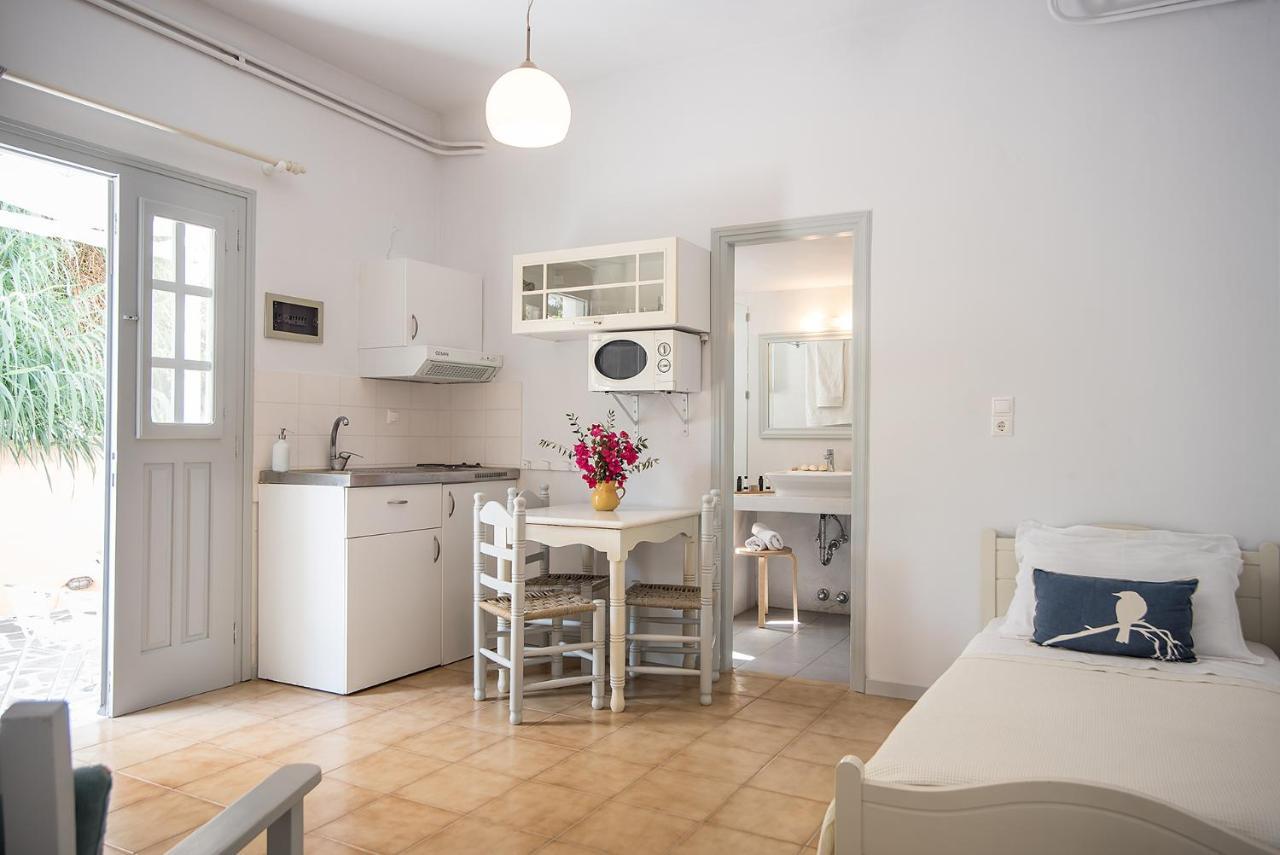 Nautilus Apartments Páros 外观 照片