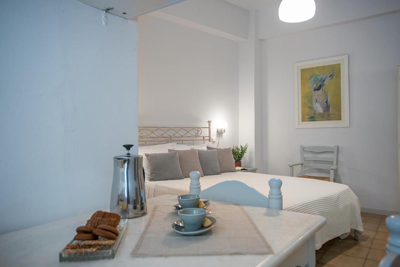 Nautilus Apartments Páros 外观 照片